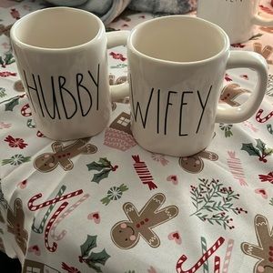 Rae Dunn Hubby and wifey mug. New without tags.